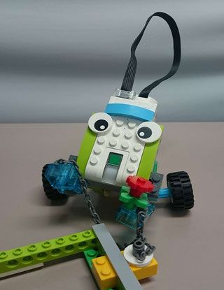 受講者が作製してくれたプルロボット